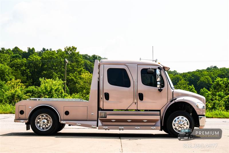 Truck Photo 8