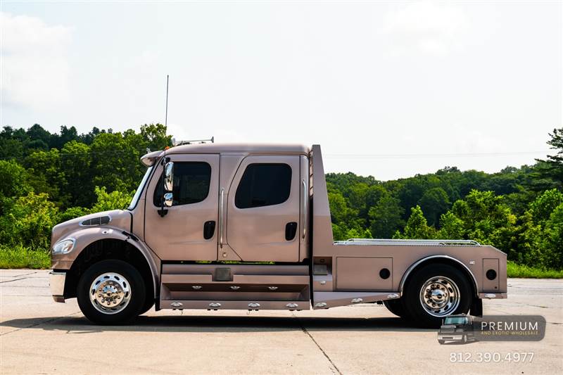 Truck Photo 4