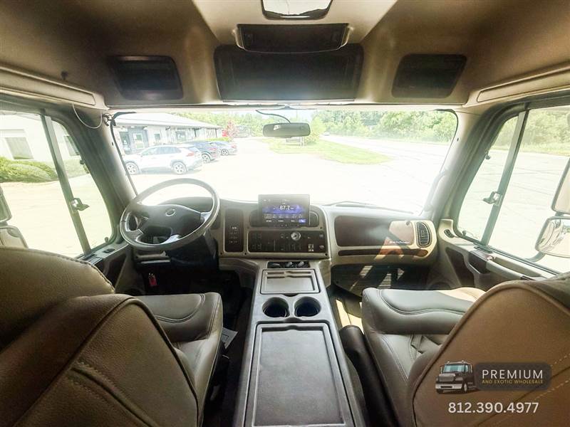 Truck Photo 17