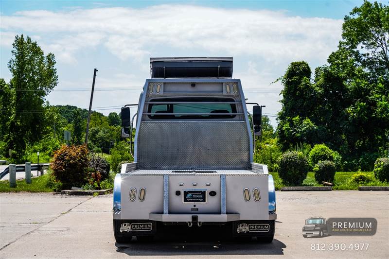 Truck Photo 6