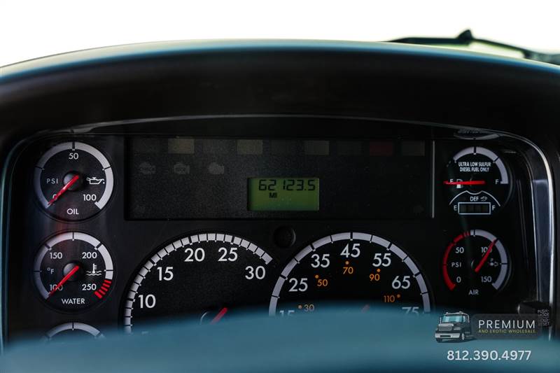 Truck Photo 19
