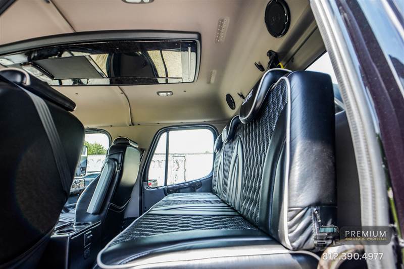 Truck Photo 12