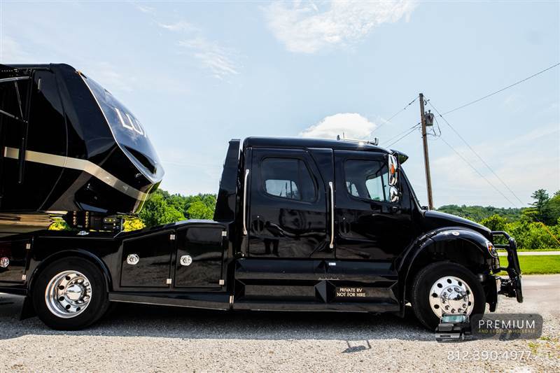 Truck Photo 5