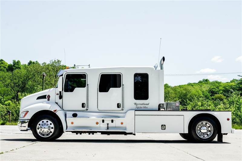 Truck Photo 7