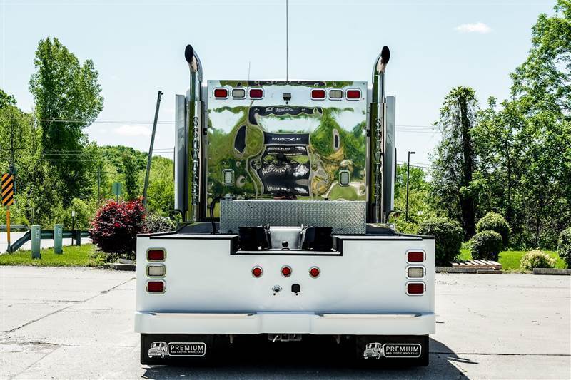 Truck Photo 4