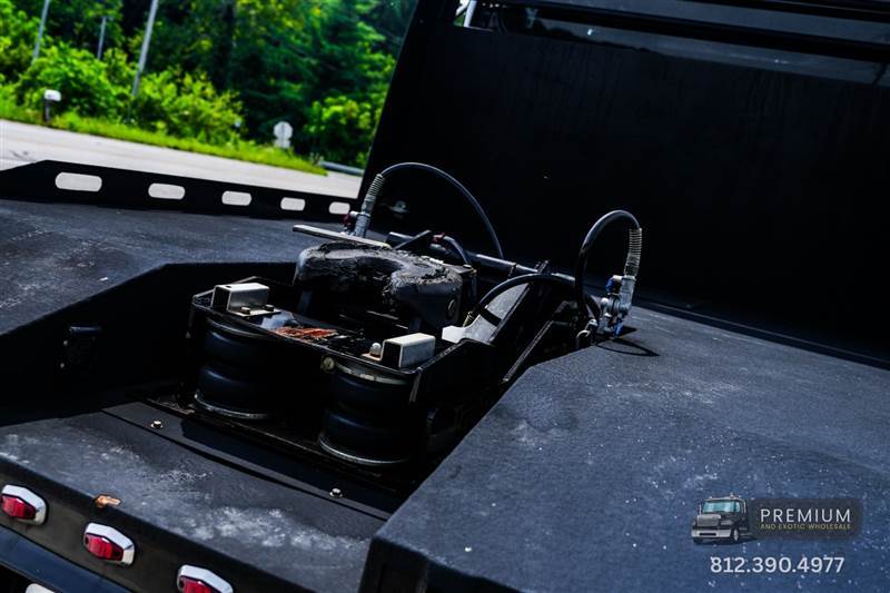 Truck Photo 15