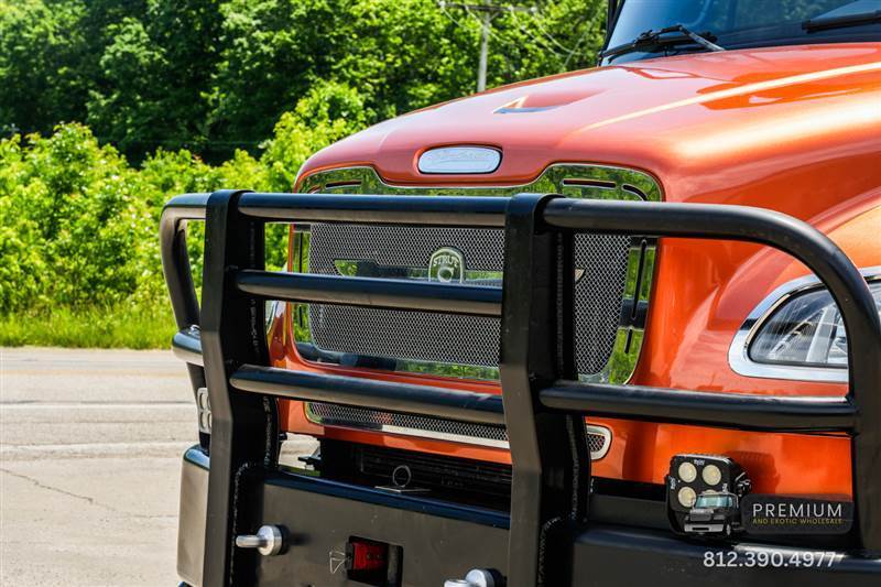 Truck Photo 9