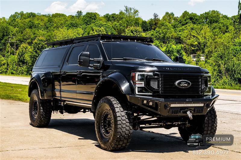 2017 Ford F-450 Platinum 4×4 Custom Build - ULTRA LOW MILES