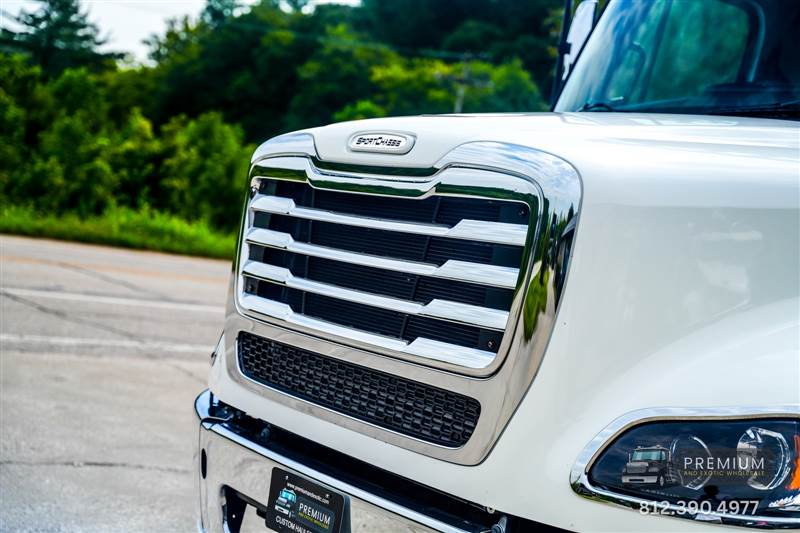 Truck Photo 9