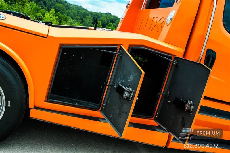 Truck Photo 14