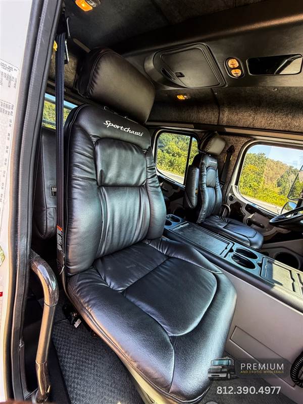 Truck Photo 25
