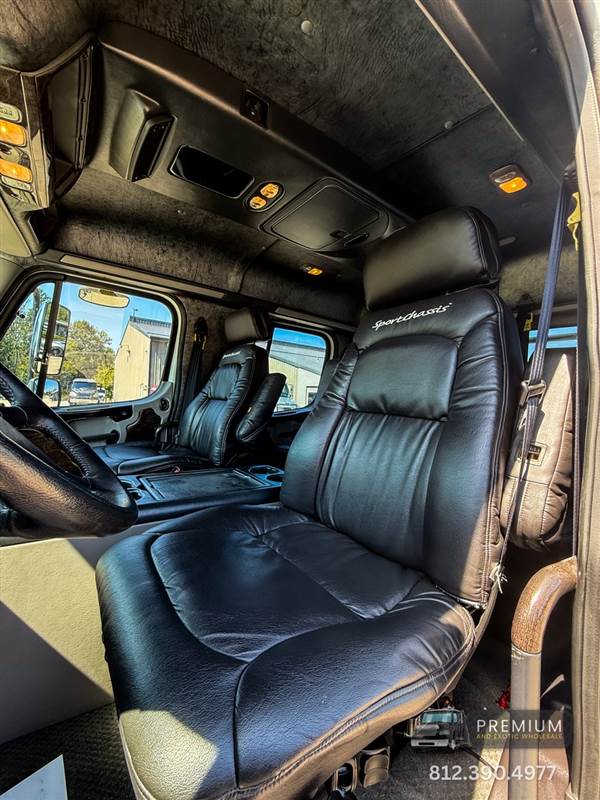 Truck Photo 17