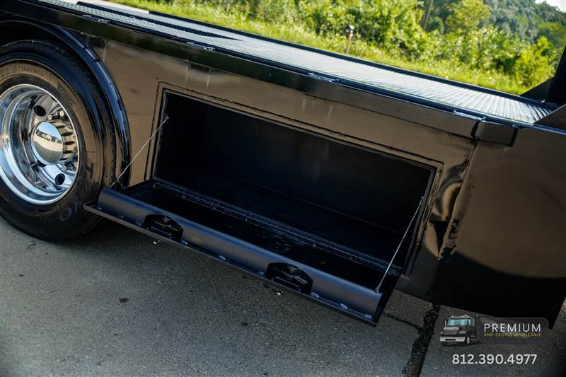 Truck Photo 14