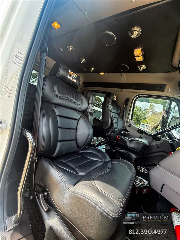 Truck Photo 18