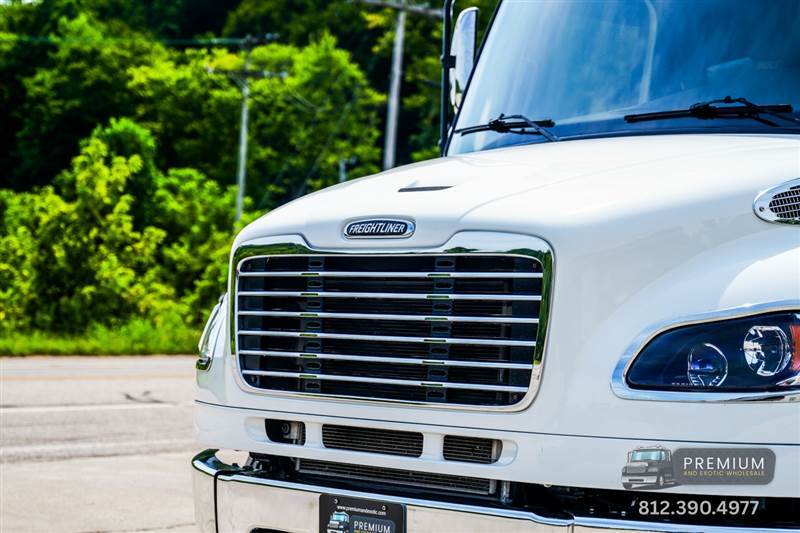 Truck Photo 9