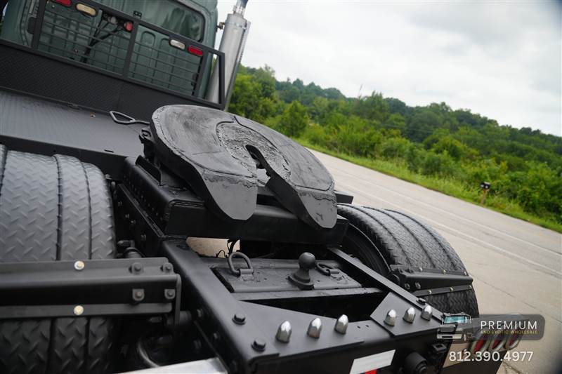 Truck Photo 14