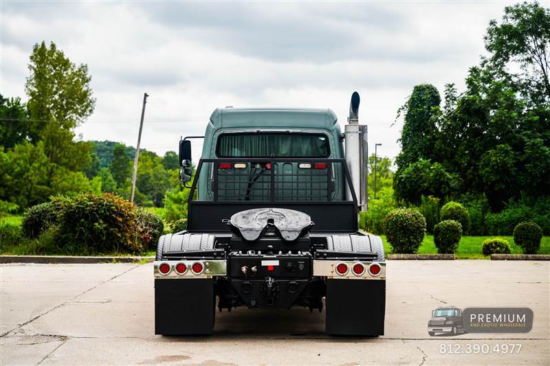 Truck Photo 6