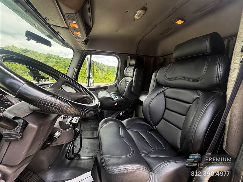 Truck Photo 17