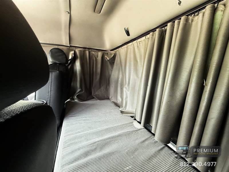 Truck Photo 23