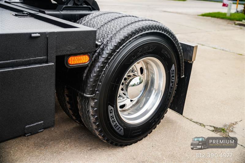 Truck Photo 11