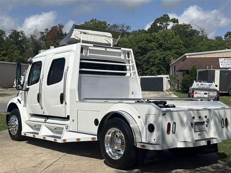 Truck Photo 5