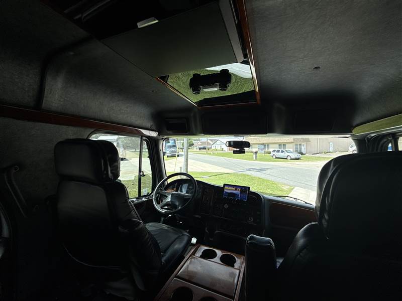 Truck Photo 18
