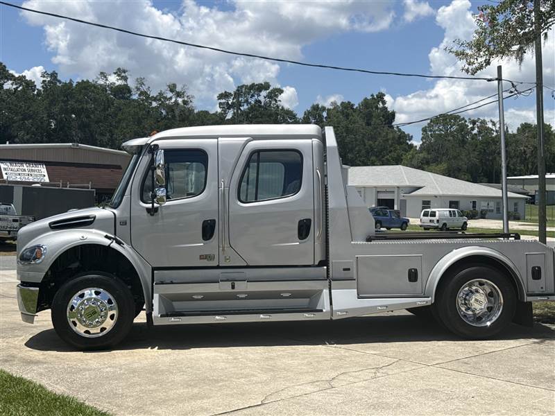 Truck Photo 4