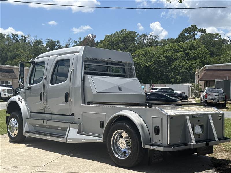 Truck Photo 5