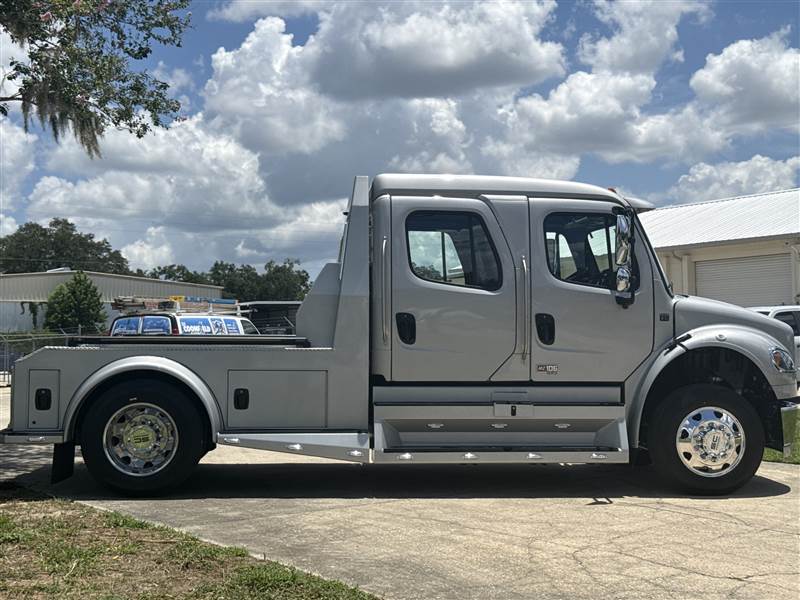 Truck Photo 8