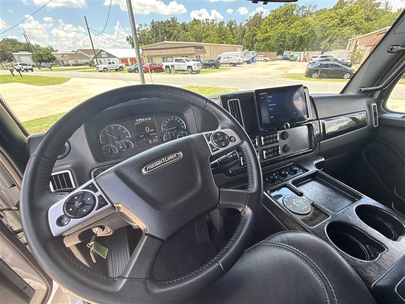 Truck Photo 12
