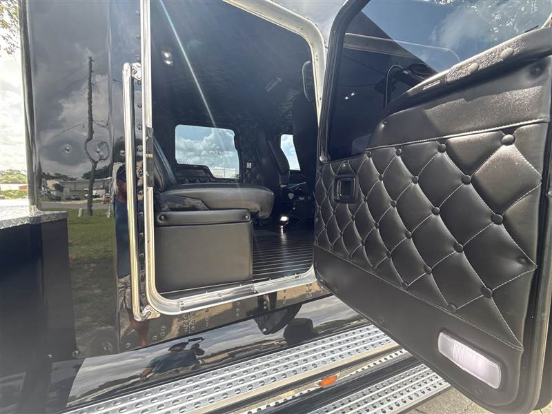Truck Photo 22