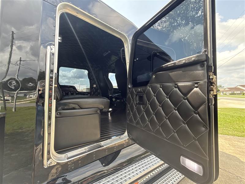 Truck Photo 21