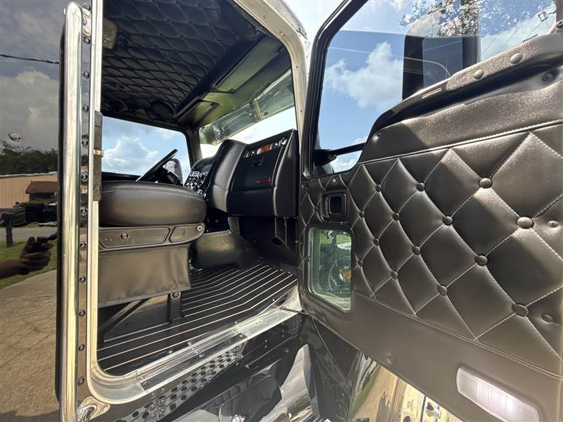 Truck Photo 25