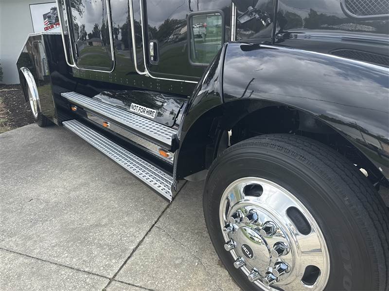 Truck Photo 13