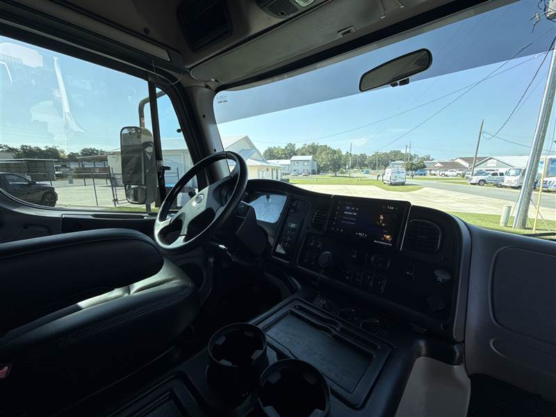 Truck Photo 8