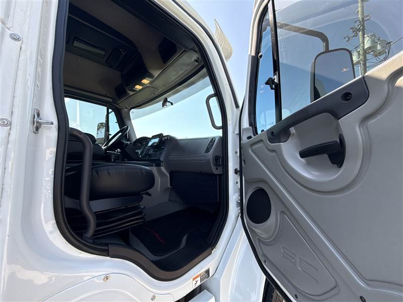 Truck Photo 6