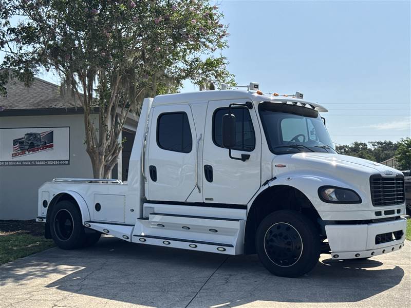 2014 Freightliner M2 SportChassis - LIKE NEW - BLACK OUT PACKAGE