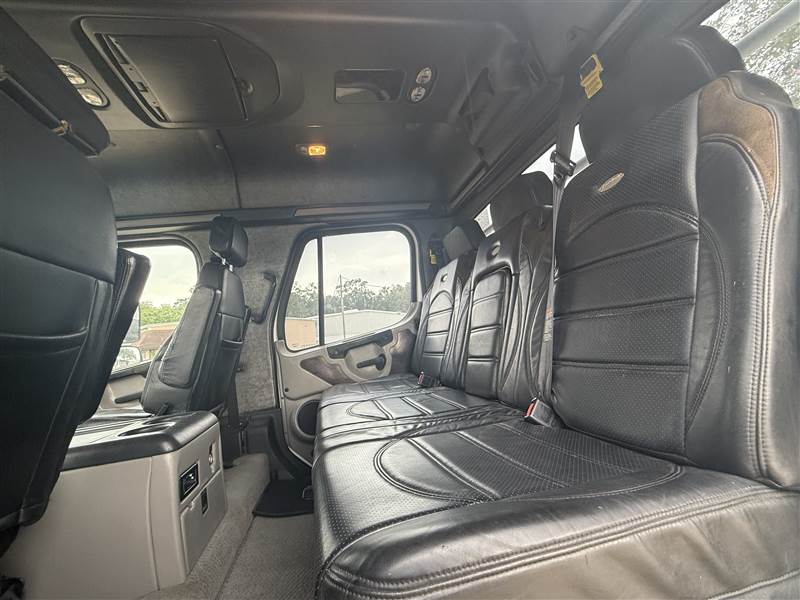 Truck Photo 5