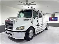 2011 Freightliner M2 112 - SportChassis - BIG BLOCK - Low Miles