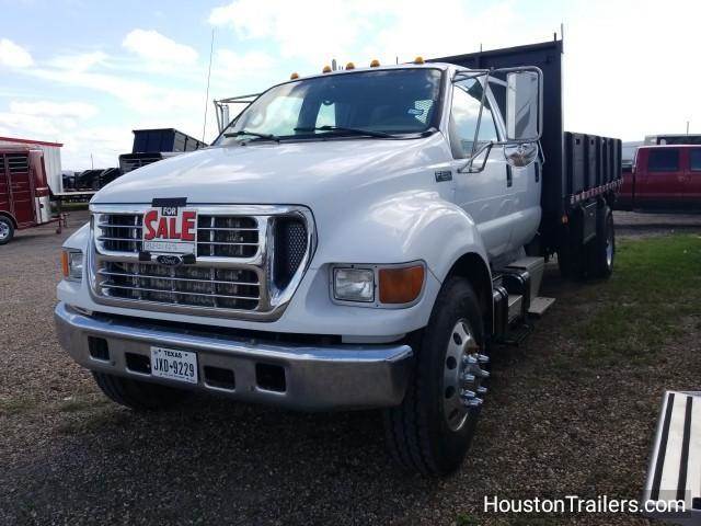Truck Photo 3