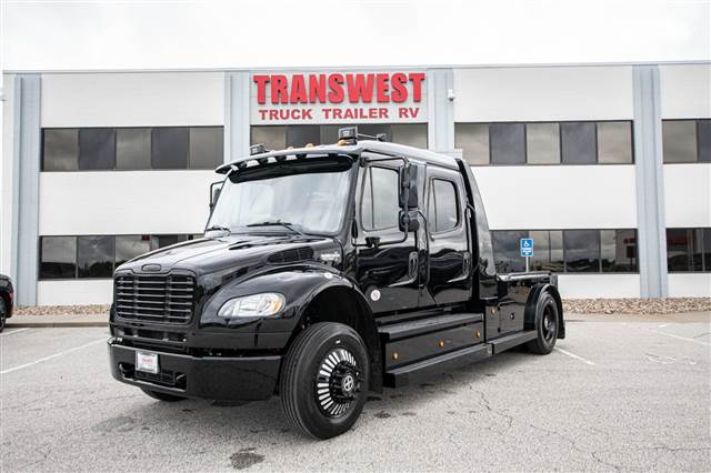 2021 Freightliner M2 106 Western Hauler