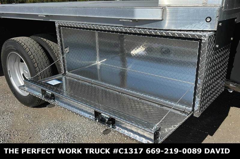 Truck Photo 14