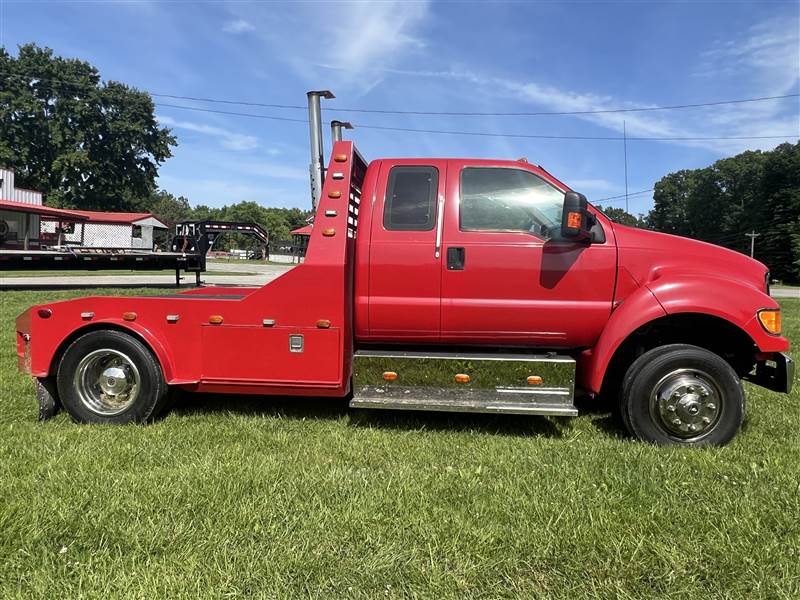 Truck Photo 4