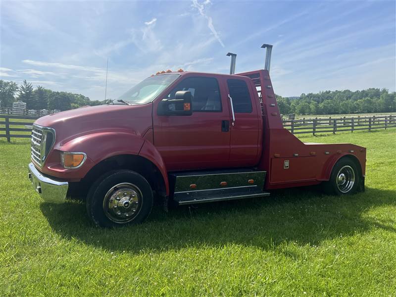 Truck Photo 3