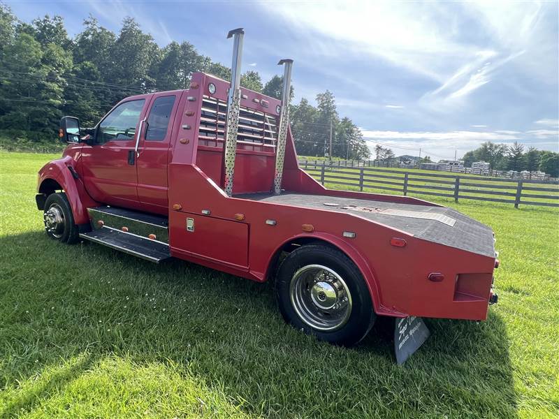 Truck Photo 8