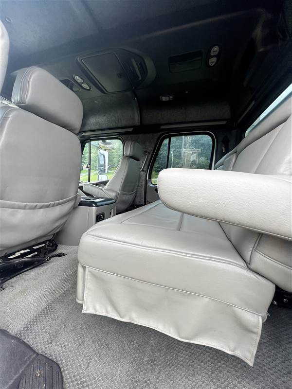 Truck Photo 21
