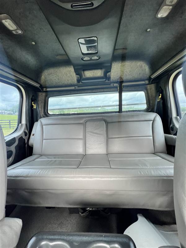 Truck Photo 14