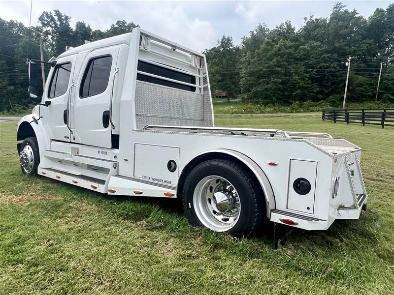 Truck Photo 6