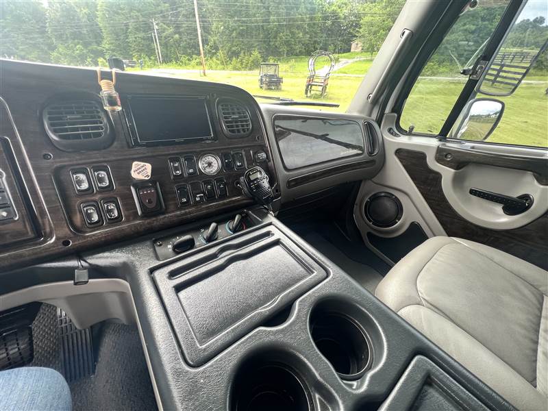 Truck Photo 12