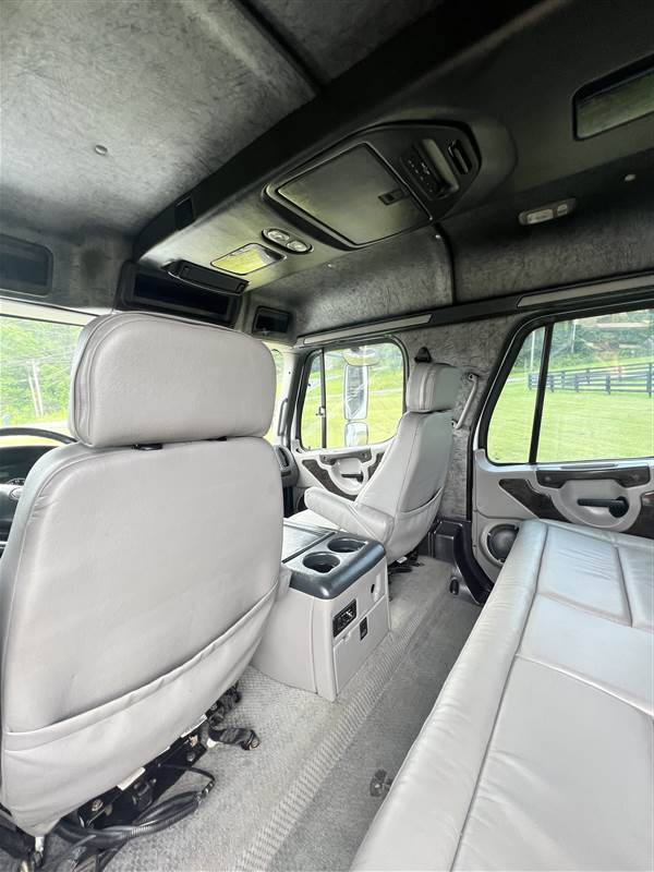 Truck Photo 22